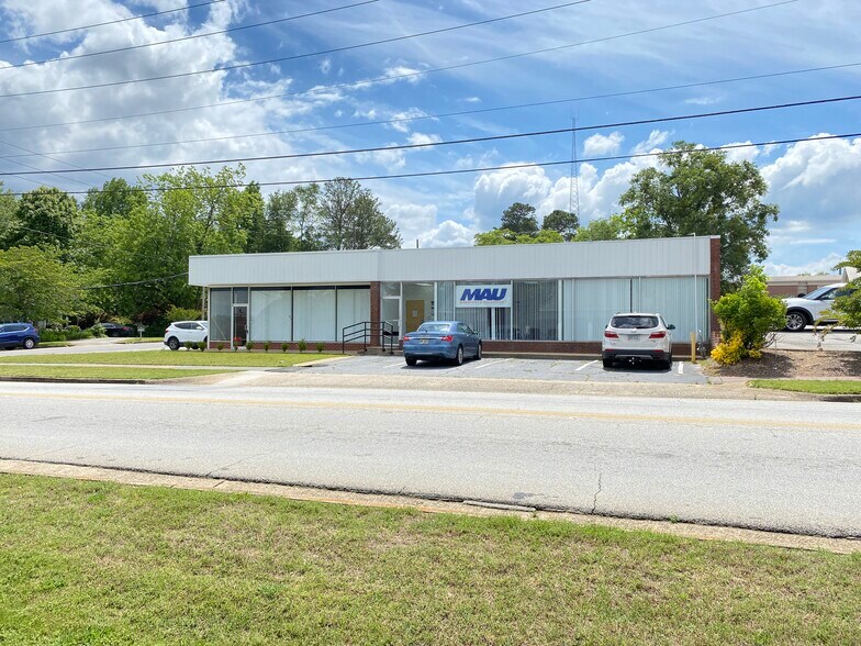 8465 Campbellton St, Douglasville, GA 30134