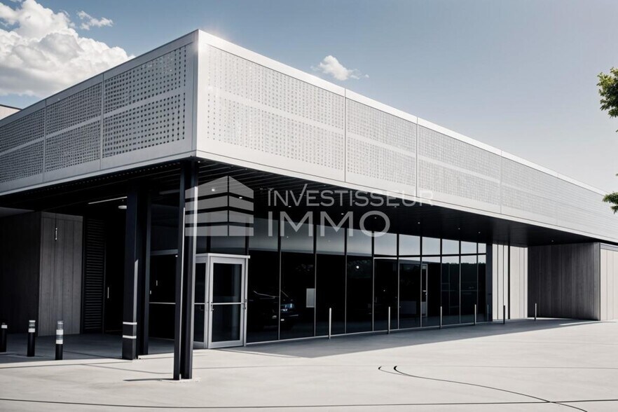 Retail in Avon for lease - Building Photo - Image 2 of 2