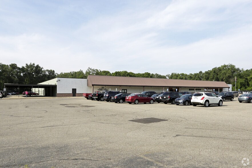 322-326 E Stockbridge Ave, Kalamazoo, MI for sale - Primary Photo - Image 1 of 1