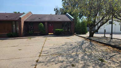 25614 Jefferson Ave, Saint Clair Shores, MI for lease Building Photo- Image 1 of 11