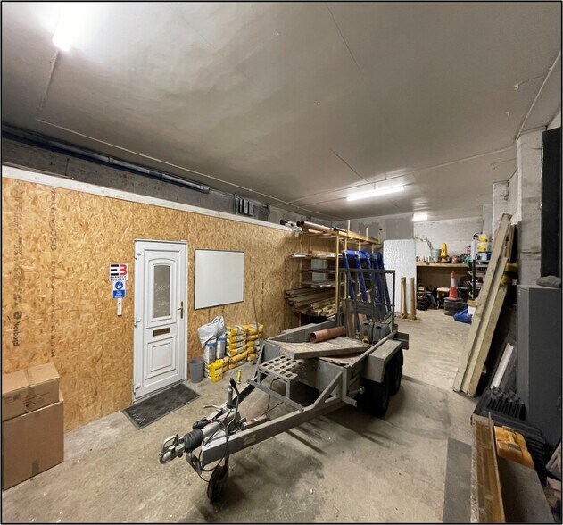 13a Scott Grove, Hamilton for lease - Building Photo - Image 2 of 5