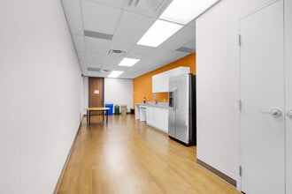 700 Dorval Dr, Oakville, ON for lease Interior Photo- Image 1 of 28