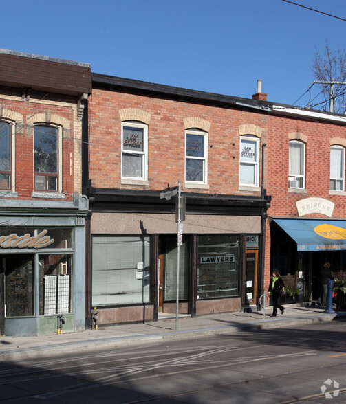 810 Queen St E, Toronto, ON for lease - Building Photo - Image 3 of 3