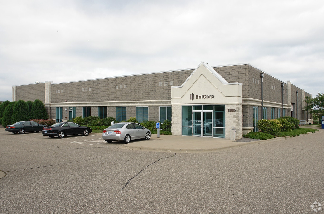 3100 W Park Dr, Burnsville, MN 55306