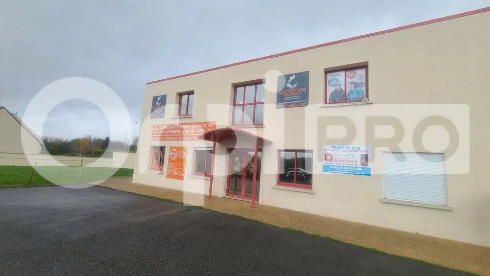 Office in Brasles for lease Building Photo- Image 1 of 6