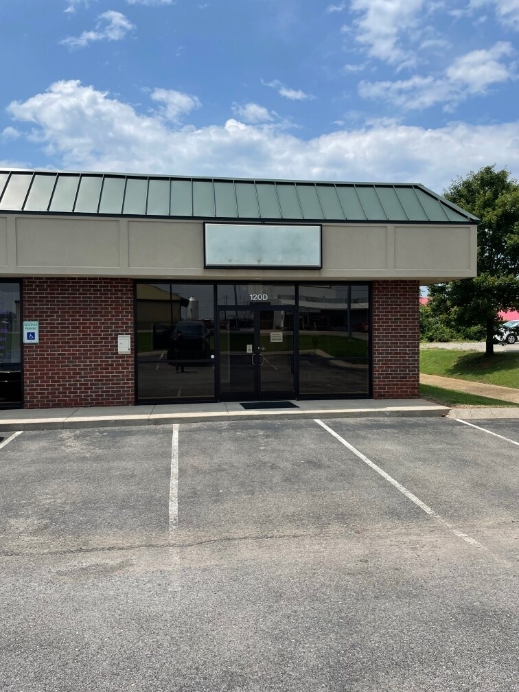 122 Dunbar Cave Rd, Clarksville, TN 37043 Office for Lease