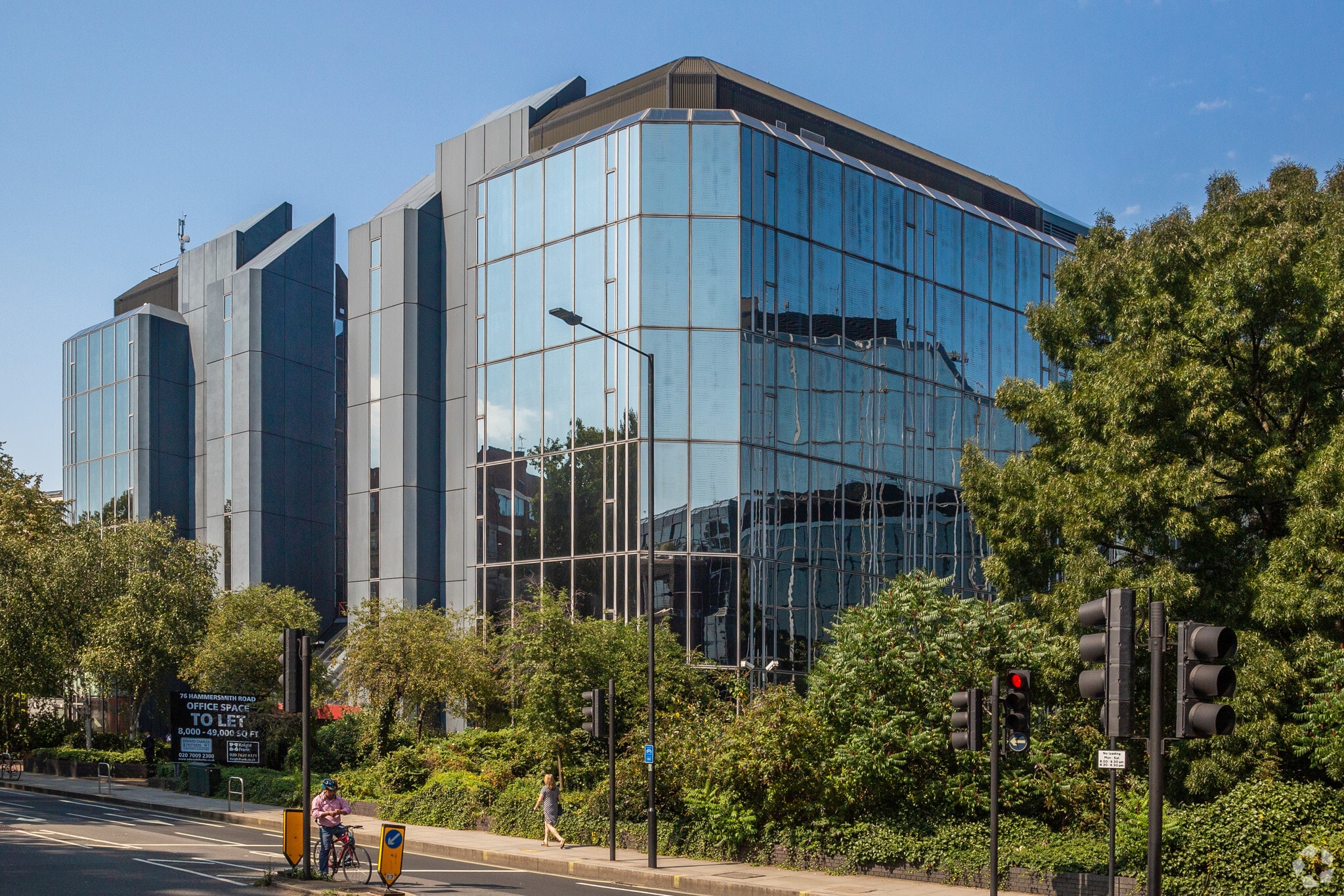 76 Hammersmith Rd, London for sale Building Photo- Image 1 of 1