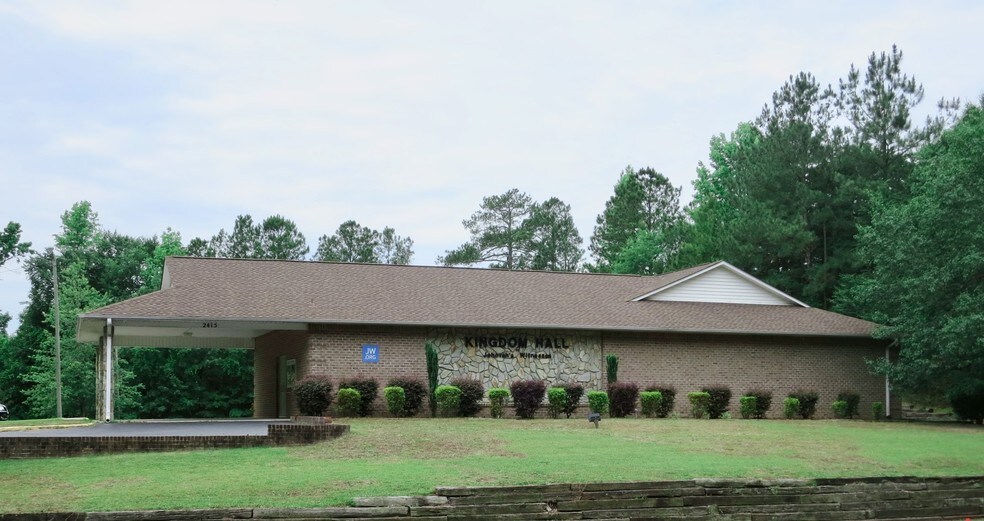 2415 Rosehill Rd, Fayetteville, NC 28301