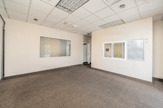 3085 E Flamingo Rd, Las Vegas, NV for lease Interior Photo- Image 1 of 5