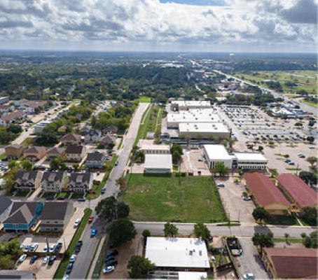 702-704 Eisenhower, College Station, TX for sale - Building Photo - Image 3 of 4