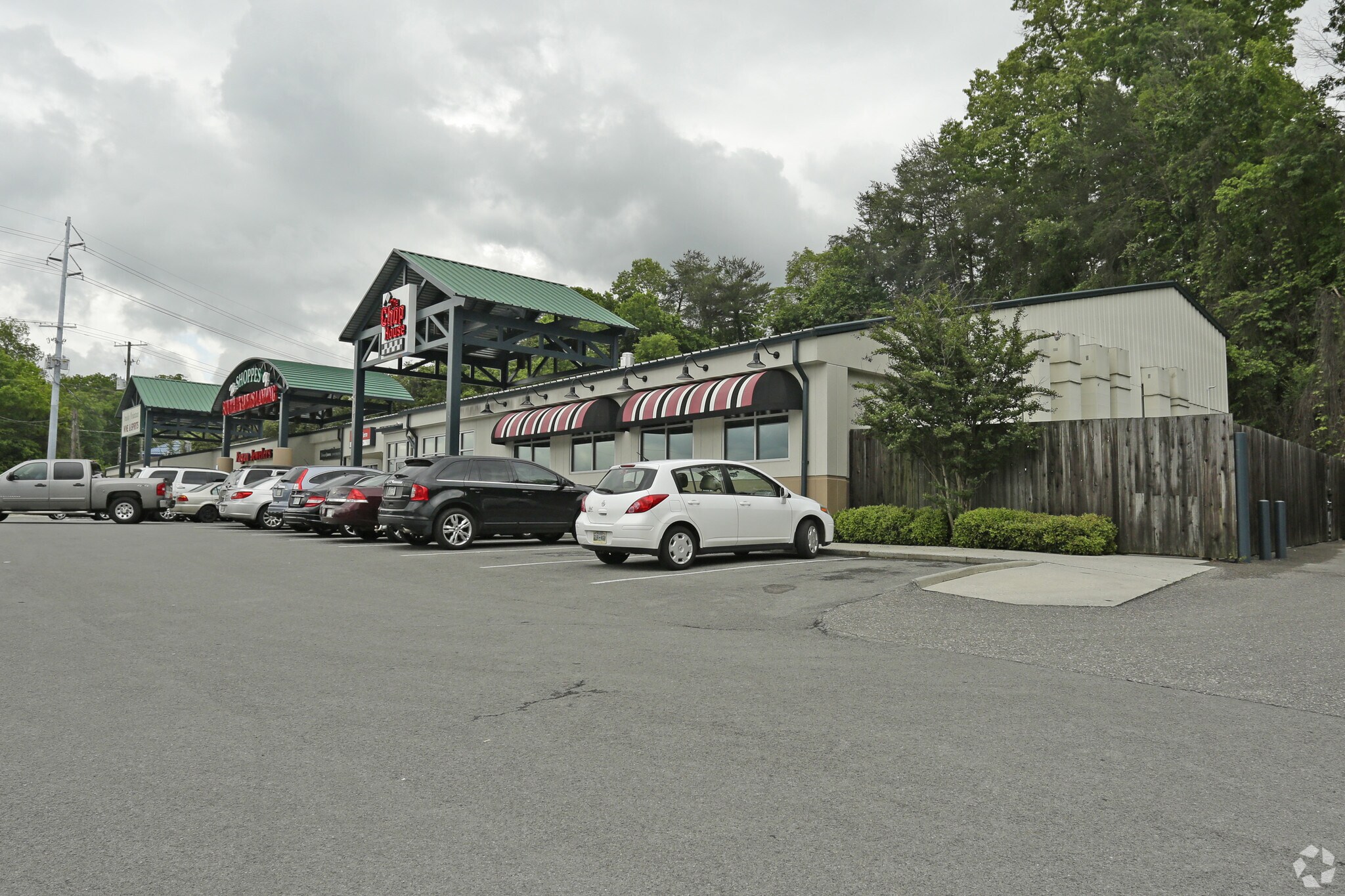 74177433 Chapman Hwy, Knoxville, TN 37920 South Traders Landing