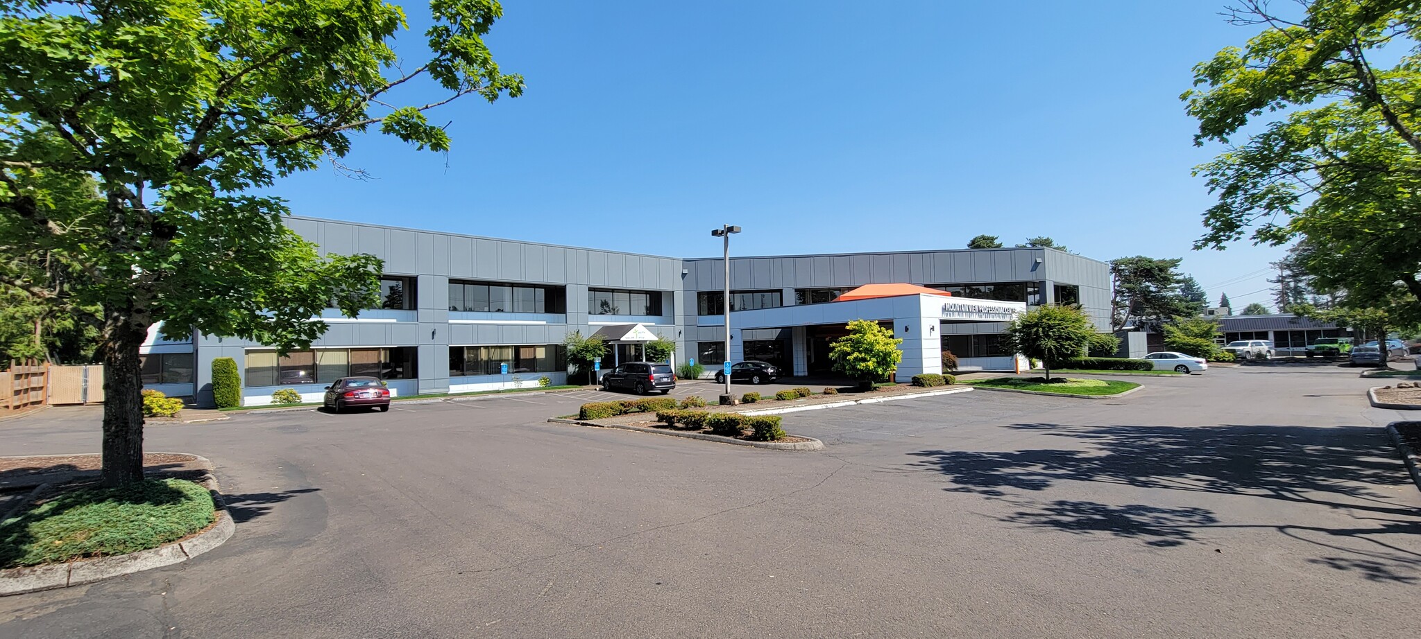 1001 Molalla Ave, Oregon City, OR for lease Building Photo- Image 1 of 15