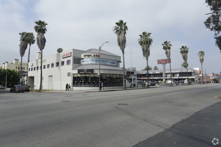 3500-3548 W 8th St, Los Angeles, CA for lease - Building Photo - Image 2 of 12