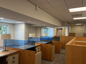 1100 Flynn Rd, Camarillo, CA for lease Interior Photo- Image 1 of 4