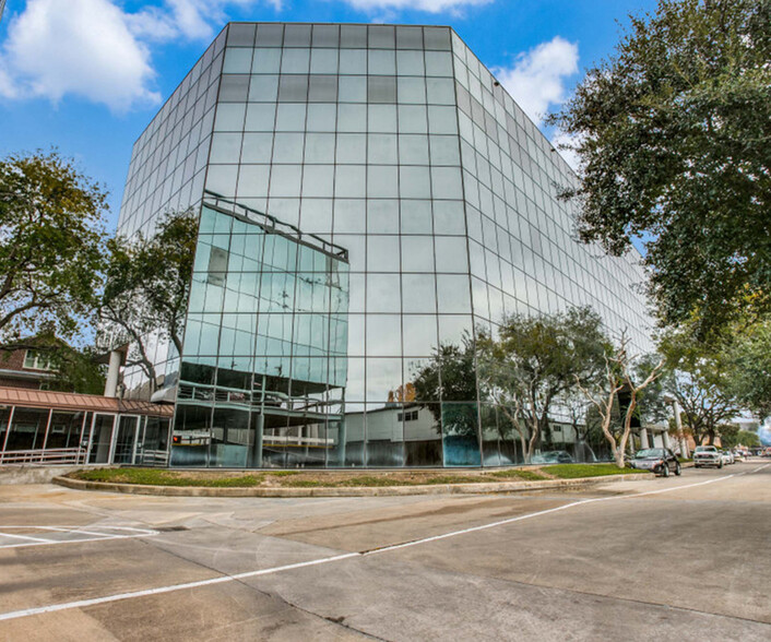 1220 Augusta Dr, Houston, TX for lease - Building Photo - Image 1 of 5