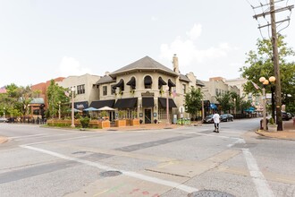 10 S Euclid Ave, Saint Louis, MO for lease Building Photo- Image 1 of 5