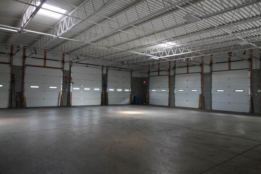 7651 Derry St, Harrisburg, PA for lease - Building Photo - Image 2 of 20