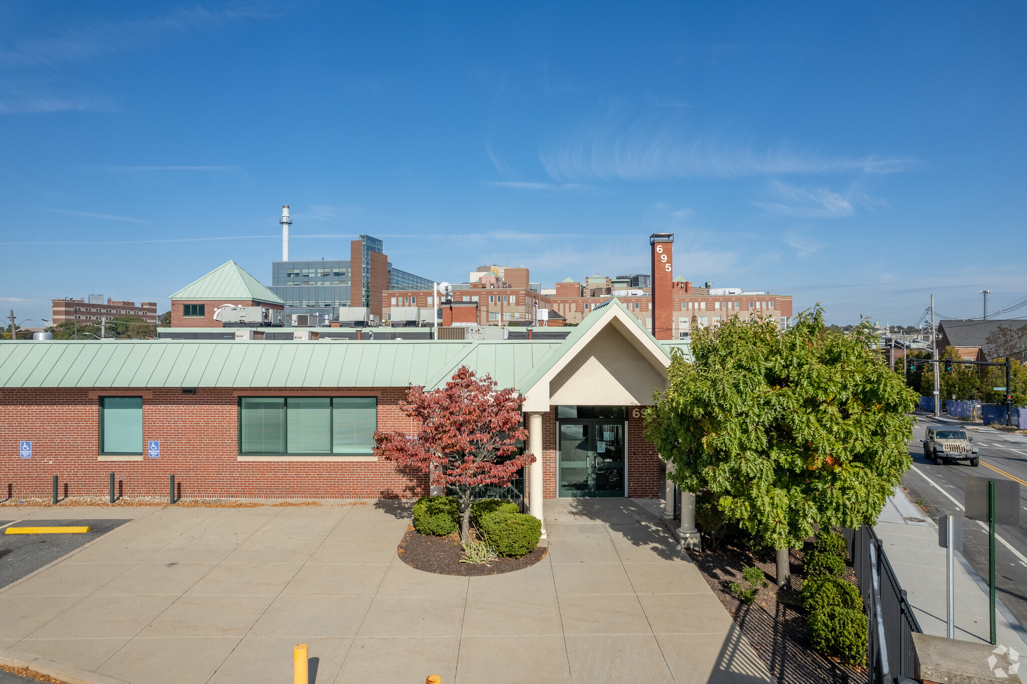 695 Eddy St, Providence, RI for sale Primary Photo- Image 1 of 1