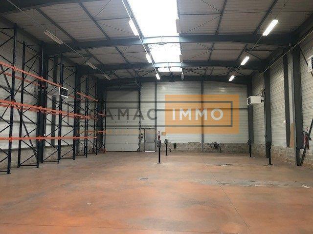 Flex in Arpajon for lease - Interior Photo - Image 2 of 8