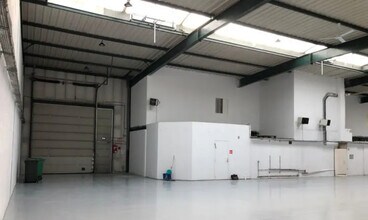 Flex in Villepinte for lease Interior Photo- Image 1 of 6