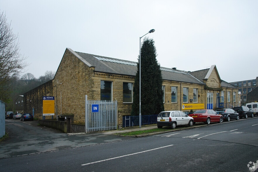 Carrbottom Rd, Bradford for lease - Primary Photo - Image 1 of 7