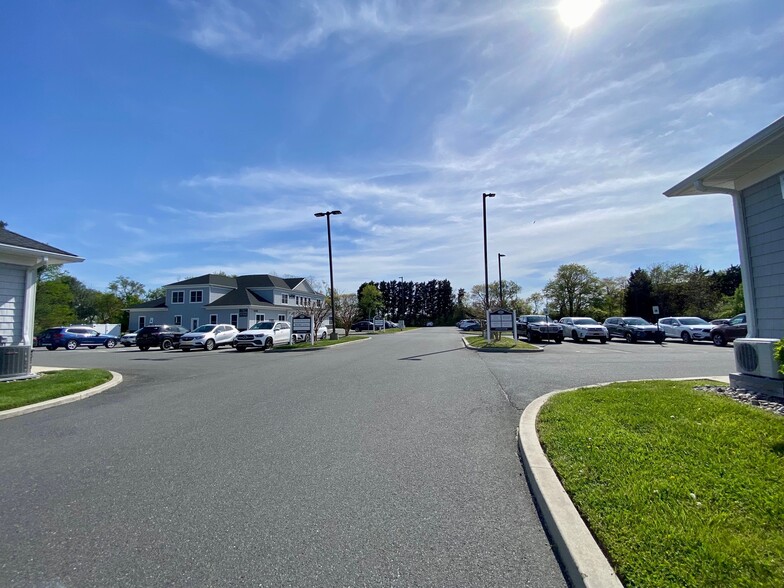 19405 Plantation Rd, Rehoboth Beach, DE for lease - Building Photo - Image 2 of 12