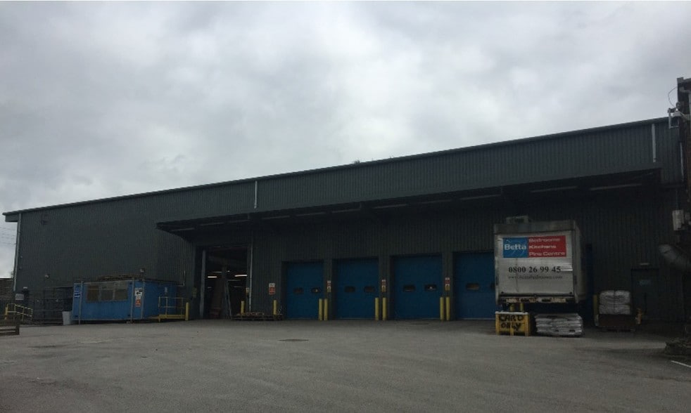 Suthers St, Oldham for lease - Building Photo - Image 2 of 4