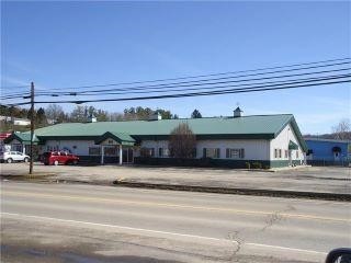 852 Henderson Ave, Washington, PA for lease - Primary Photo - Image 1 of 23