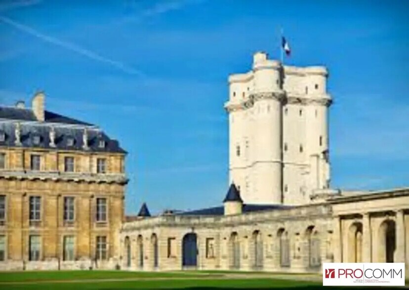 Retail in Vincennes for lease - Building Photo - Image 3 of 4