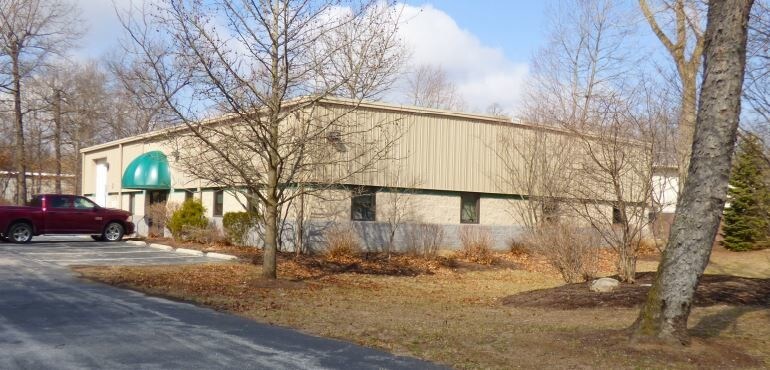 1670 Commerce Rd, Holland, OH for sale Building Photo- Image 1 of 1