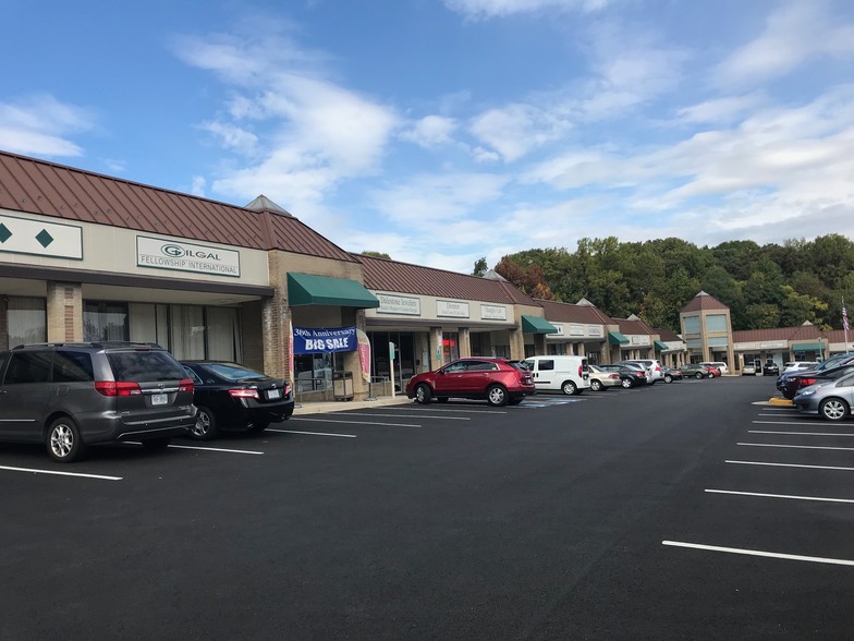 12584-12800 Darby Brook Ct, Woodbridge, VA for lease - Building Photo - Image 1 of 4