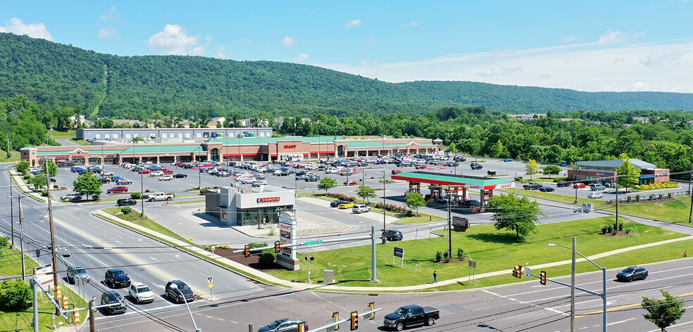 2300 Linglestown Rd, Harrisburg, PA for lease - Building Photo - Image 3 of 9