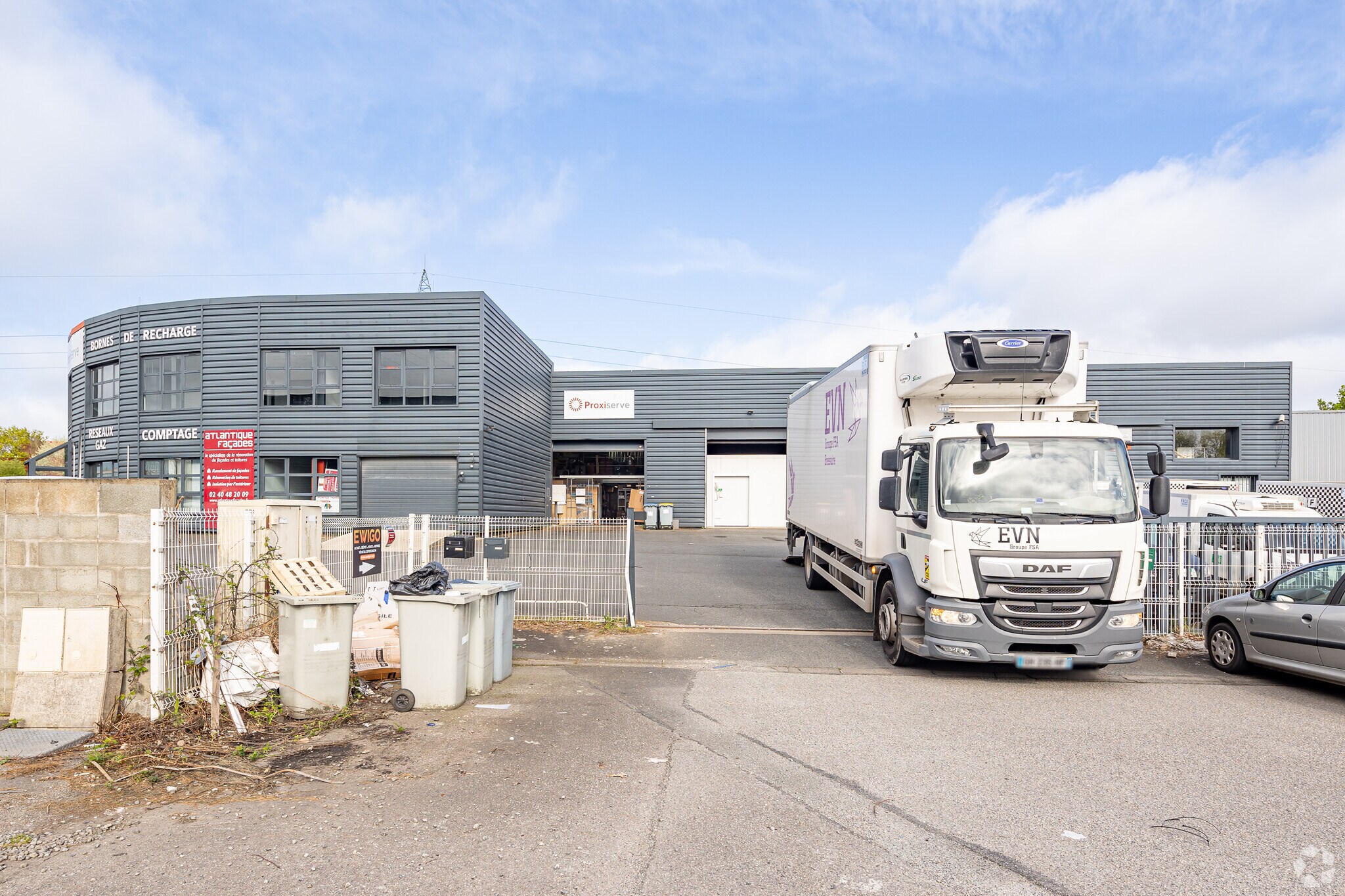  in Couëron for sale Primary Photo- Image 1 of 1