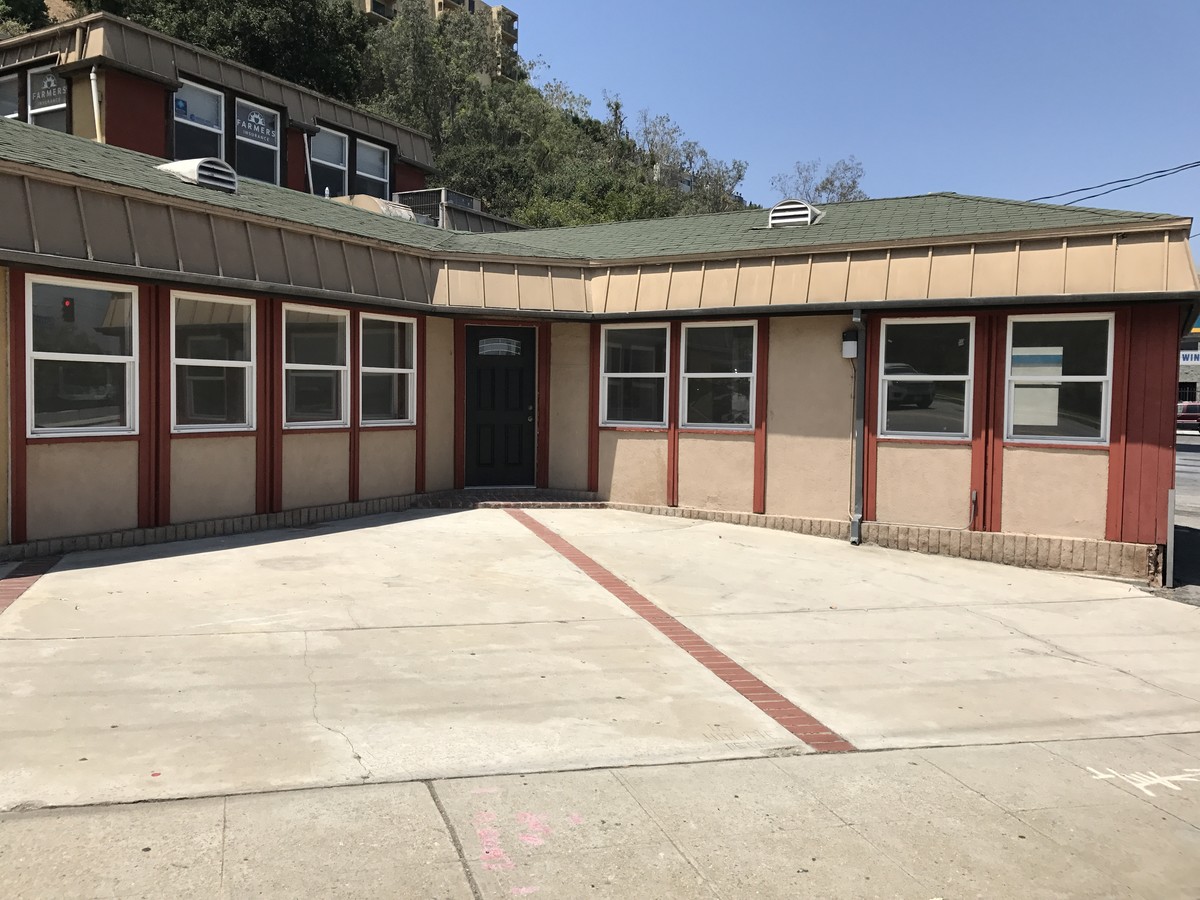 2900 Riverside Dr, Los Angeles, CA 90039 - Property Record | LoopNet