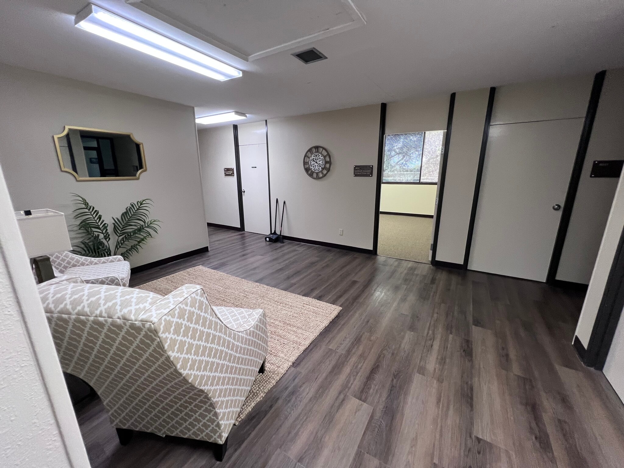 209 S Danville Dr, Abilene, TX for lease Interior Photo- Image 1 of 3