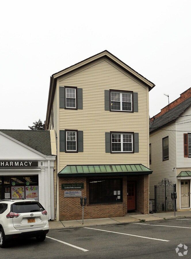 54 Wheeler Ave, Pleasantville, NY 10570