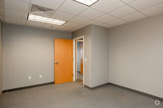 124 W Capitol Ave, Little Rock, AR for lease Interior Photo- Image 2 of 5