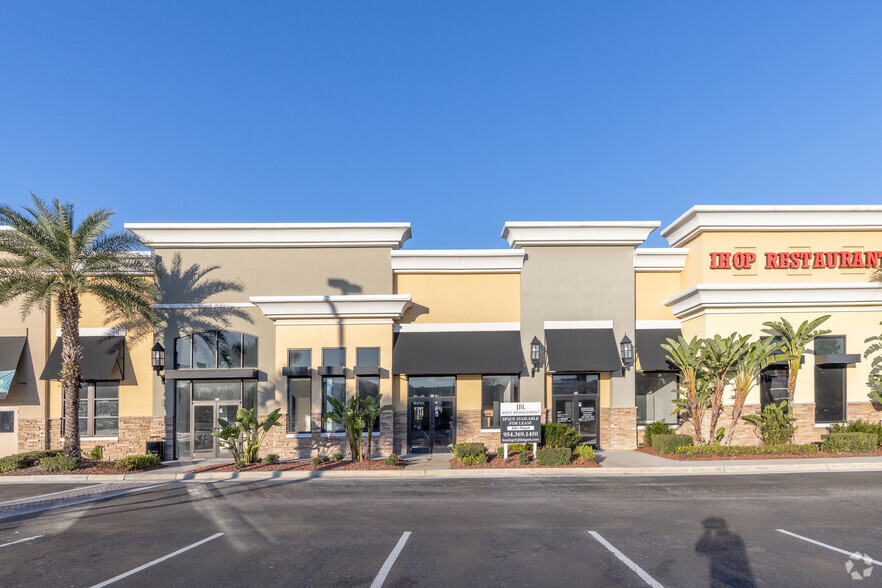 5463 Gateway Village Cir, Orlando, FL for lease - Building Photo - Image 3 of 4