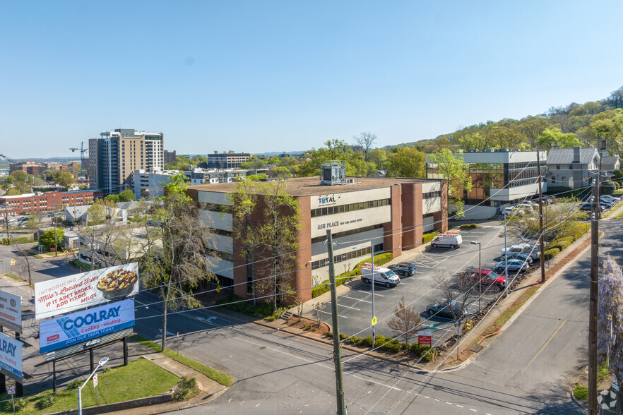 2100 16th Ave S, Birmingham, AL for sale - Aerial - Image 3 of 4