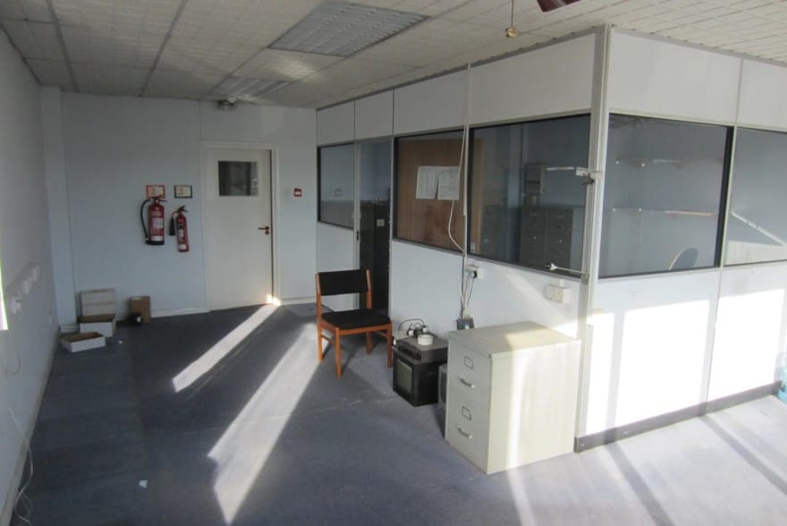 North Farm Rd, Tunbridge Wells for sale - Interior Photo - Image 3 of 7