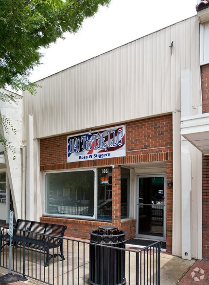 808 3rd Ave, West Point, GA for sale - Primary Photo - Image 1 of 1