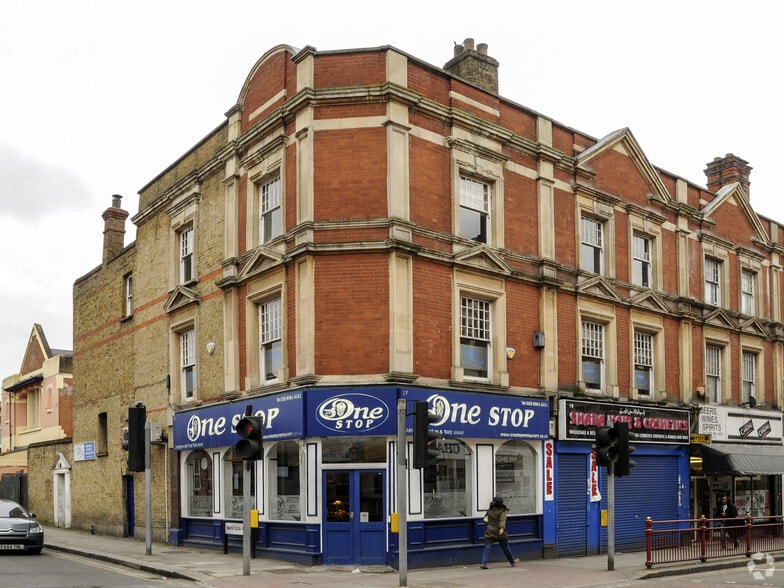 17-19 High St, London for sale - Primary Photo - Image 1 of 1