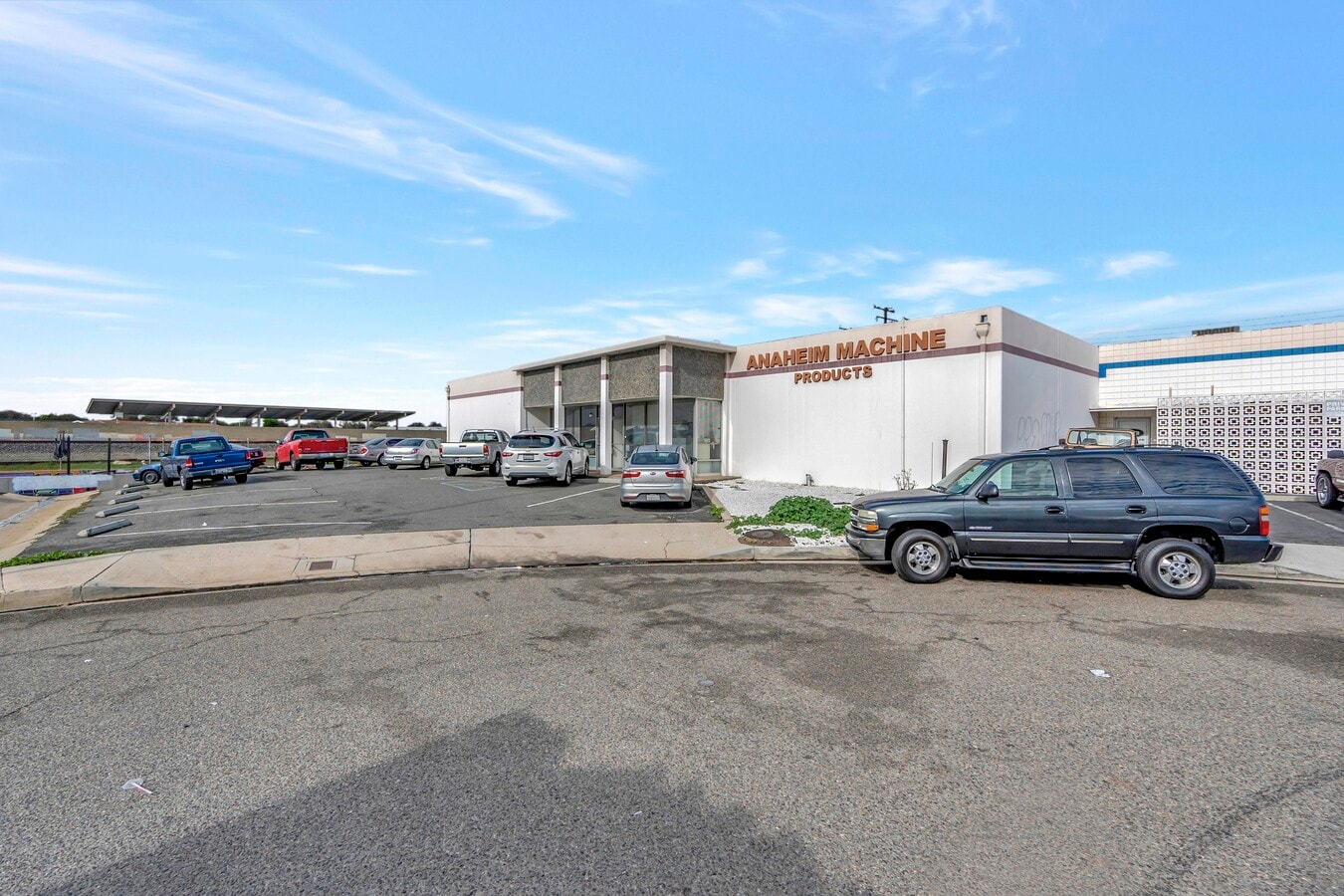 1001 E Elm Ave, Fullerton, CA 92831