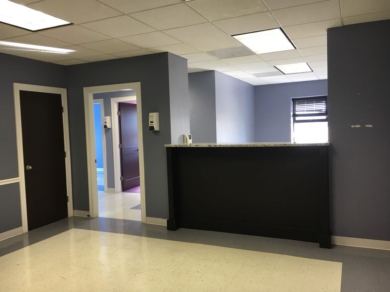 5693 Riverdale Ave, Bronx, NY for lease - Other - Image 1 of 9