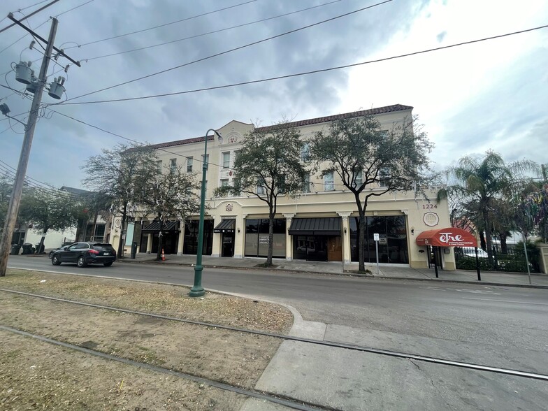 1224 St Charles Ave, New Orleans, LA for lease - Building Photo - Image 2 of 10