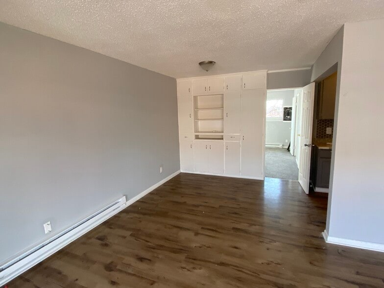 10400 Whittier St, Detroit, MI for sale - Building Photo - Image 3 of 15