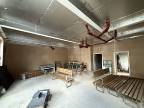 90 Bramall Ln, Sheffield for lease Interior Photo- Image 1 of 1