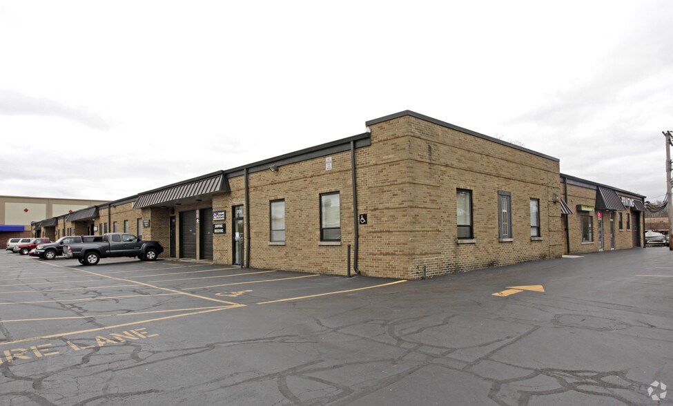 1709-1725 Chestnut Ave, Glenview, IL for sale - Primary Photo - Image 1 of 1