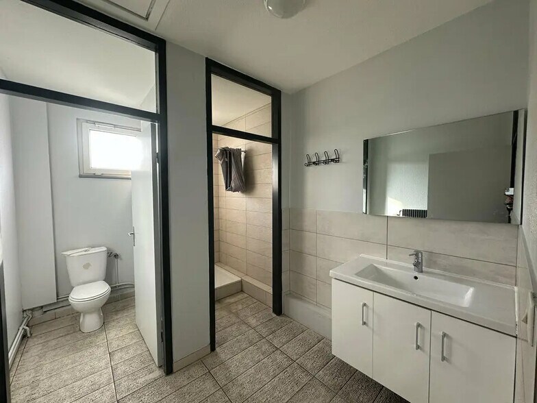 Industrial in Strasbourg for lease - Interior Photo - Image 3 of 6