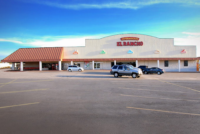 Felix Shopping Center portfolio of 3 properties for sale on LoopNet.com - Building Photo - Image 2 of 4
